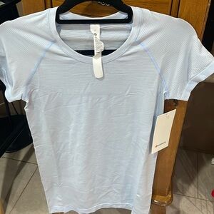 Lululemon tech short sleeve